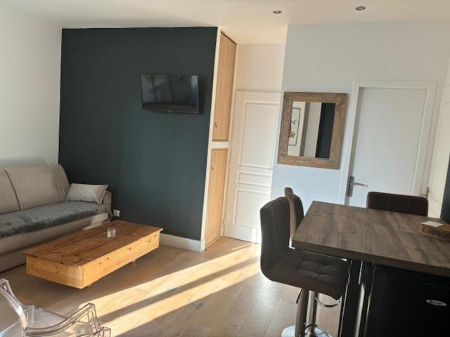 Studio Totalement Renove En Plein Centre-Ville Devant La Prefecture De リヨン エクステリア 写真